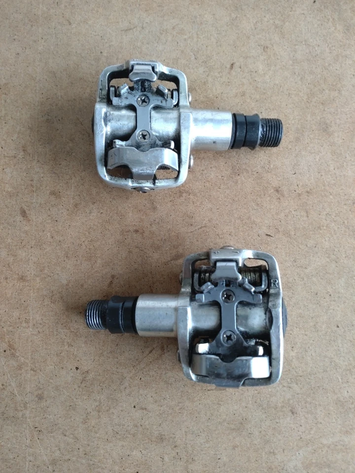 Vintage GT Clipless Mountain Bike Pedals - Image 4 of 4