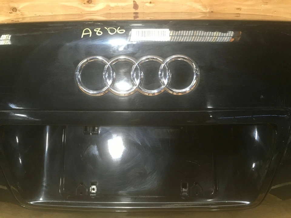 2006 奥迪 A8 四轮车 4.2L 后轮盖尾盖灯罩面板 原始设备制造商+ — 第 3/4 张图片