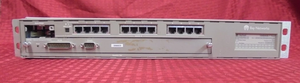 BAY NETWORKS BAYSTACK 100BASE-T HUB NETWORK MANAGEMENT MODULE 100-240 VAC IN - Image 3 of 4