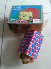 Hund mit Hütte , Blech . OVP. Unbespielt aus Deko. Beweglich. Aufzug. gebraucht 