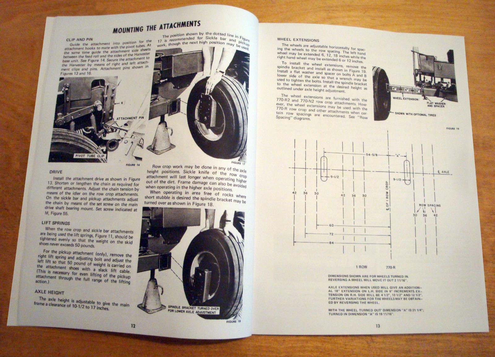 New Holland Super 717 S717 Harvester