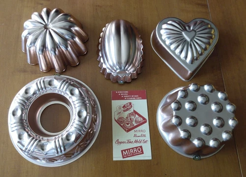 VTG MIRRO 5 PC. MOLD COPPER-TONE ALUMILITE SET WITH BROCHURE