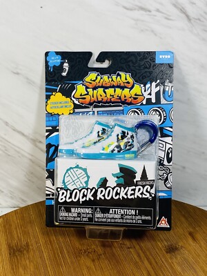 Subway Surfers BLOCK ROCKERS MINI FRESH KICKS Backpack Clip Keychain Shoes NEW