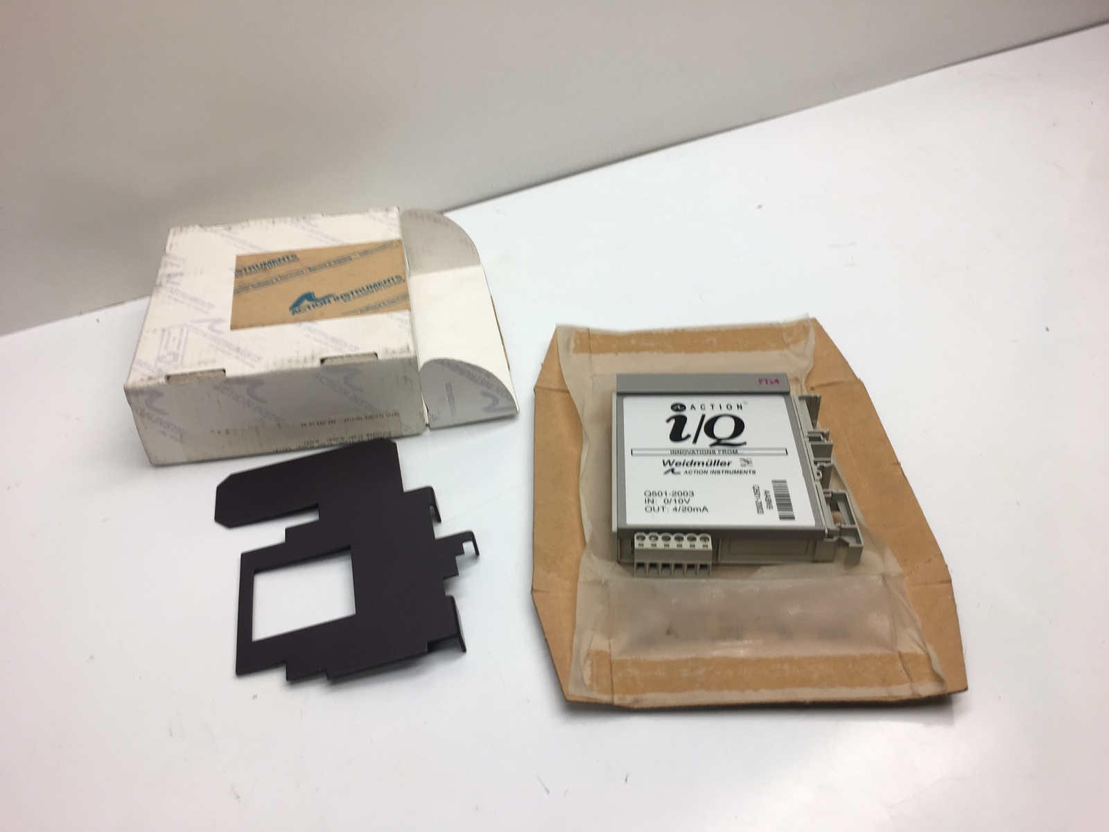 Weidmuller Action Instruments I/Q Signal Conditioner Q5012003 eBay