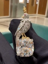 Men's New Style Bird Charm Brooch Pin In White &Yellow Cubic Zirconia 925 Silver