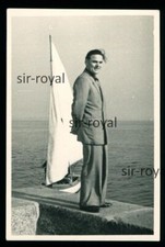 Greifswalder Bodden 1953 - Mann vor Segelboot - DDR 1950er - Foto 5x8cm