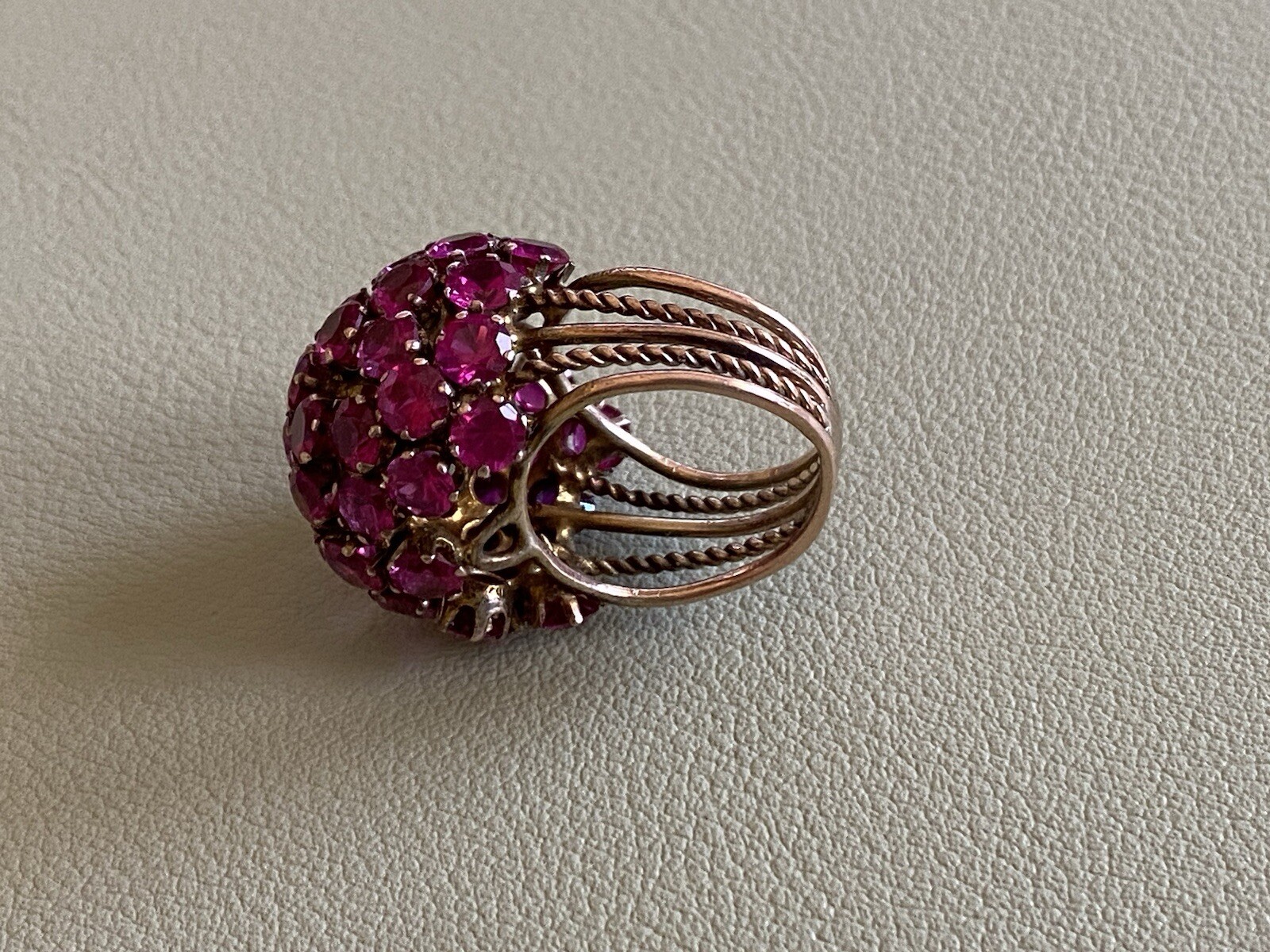 14K Solid Rose Gold Vintage Ruby Cluster Ring Siz… - image 4
