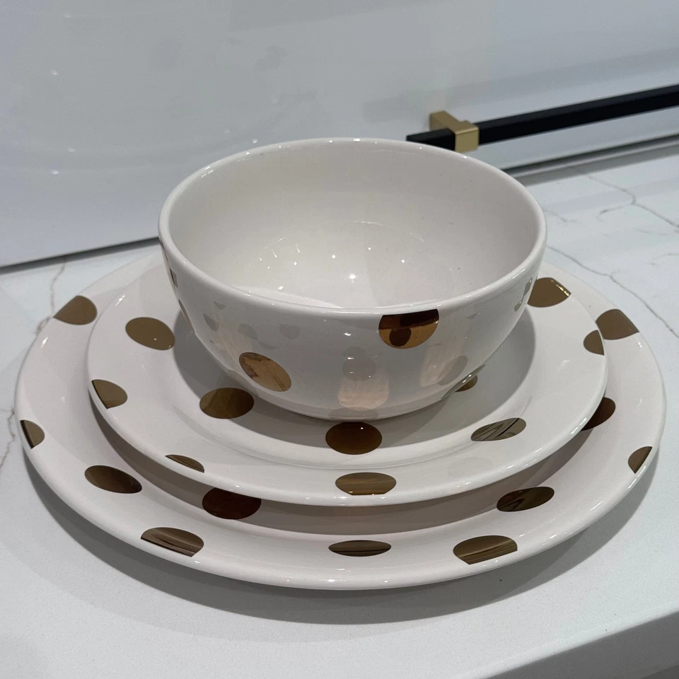 Kate Spade Lenox Deco Dot Gold Accent Plates and Bowls Set of 4/12 Piece - Image 3 of 4