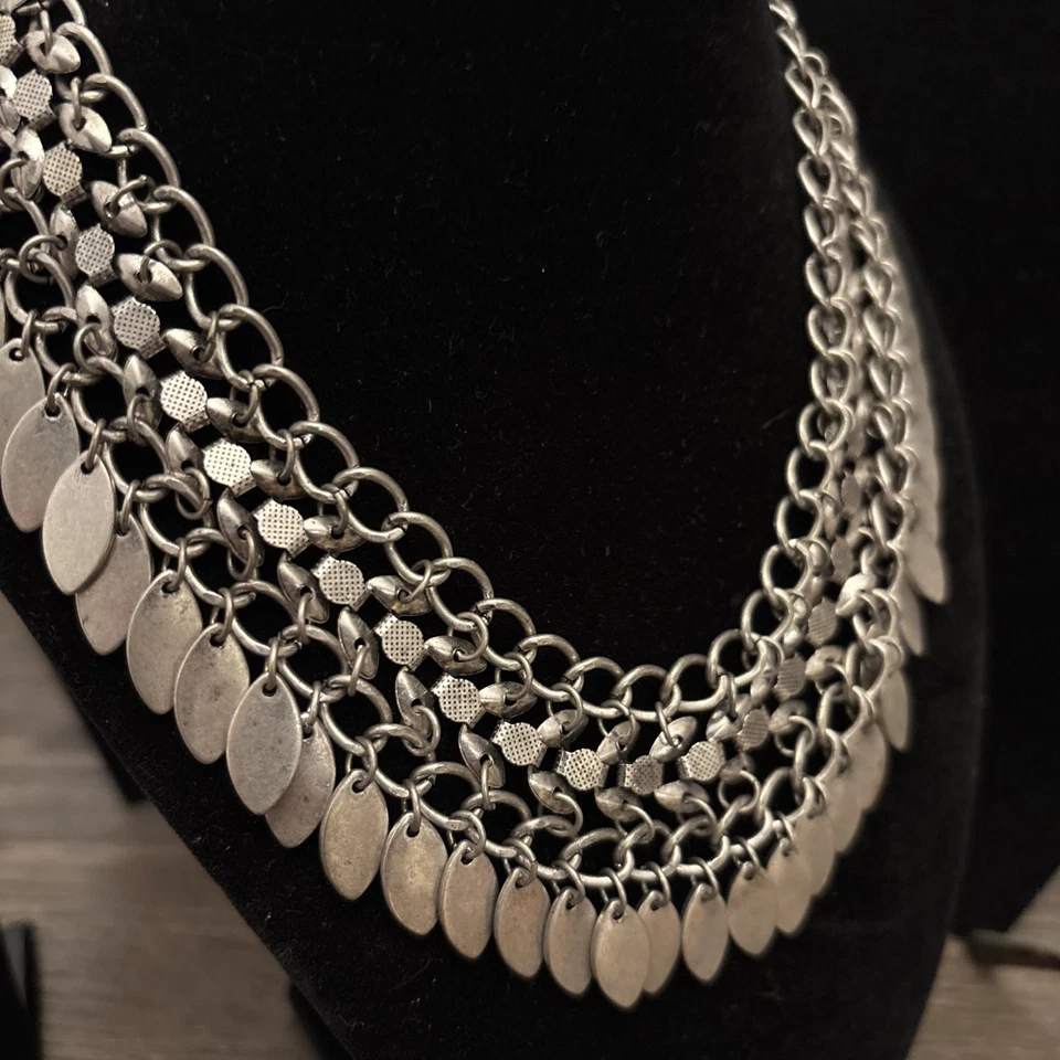 Abercrombie Fitch围兜链邮件项链银色 — 第 4/4 张图片