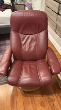 Ekornes Stressless recliner Med.Burgandy Leather Swivel Recliner Chair