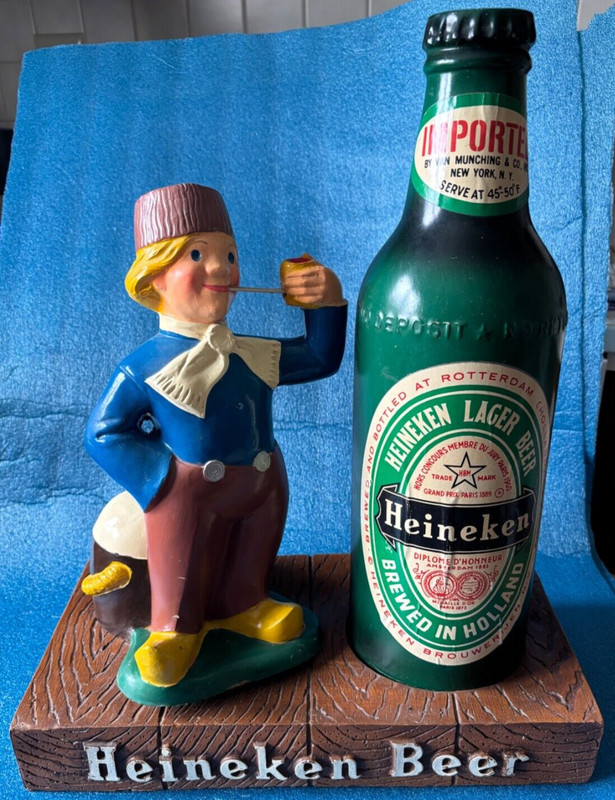 VINTAGE 1960s HEINEKEN BEER SMOKING PIPE MAN DUTCHMAN BOTTLE STATUE SIGN HOLLAND