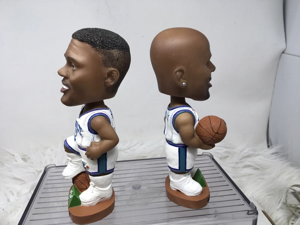 PJ Brown #42 Baron Davis #1 Bobblehead Charlotte Hornets Lot 2 Bobble Head - Image 4 of 4