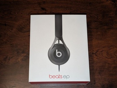 Beats by Dr. Dre Beats EP On the Ear Headphones - Paramount Network Promo - RARE