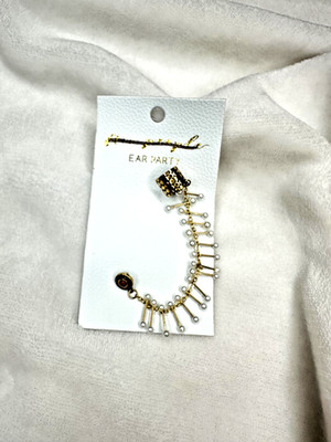 NEW Free People Ear Cuff in Gold Pearl Dainty Bohemian Festival Finders Keepers