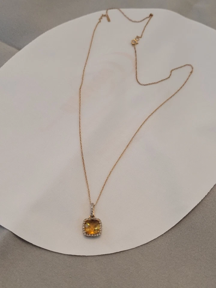 Colgante citrino y topacio blanco en oro amarillo de 10k Foto 2 de 4