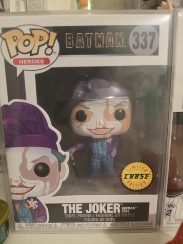 Funko Pop! 337 Joker Chase Exclusive w/Protector