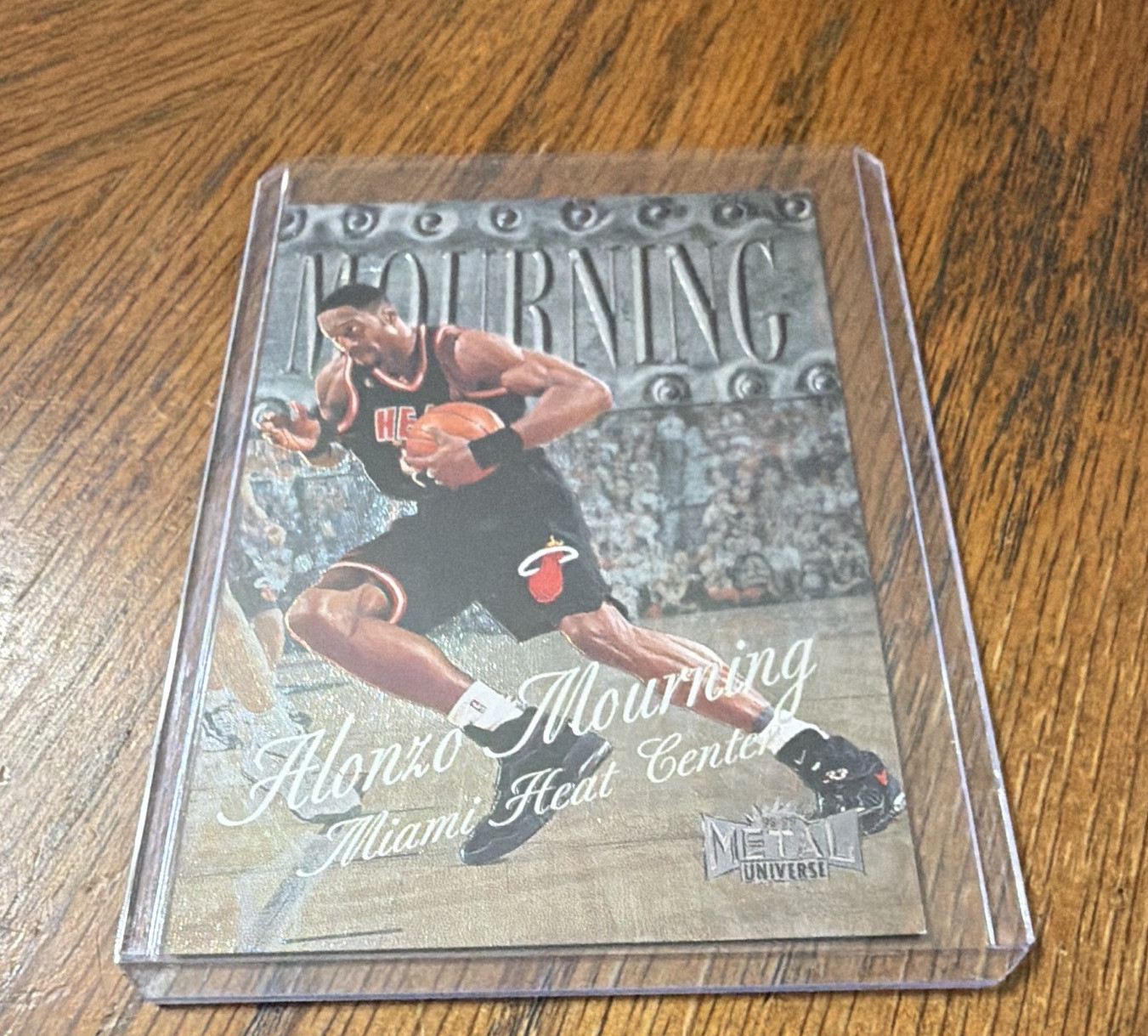 SkyBox 1998-99 Metal Universe Alonzo Mourning #120 Miami Heat NBA Card Base