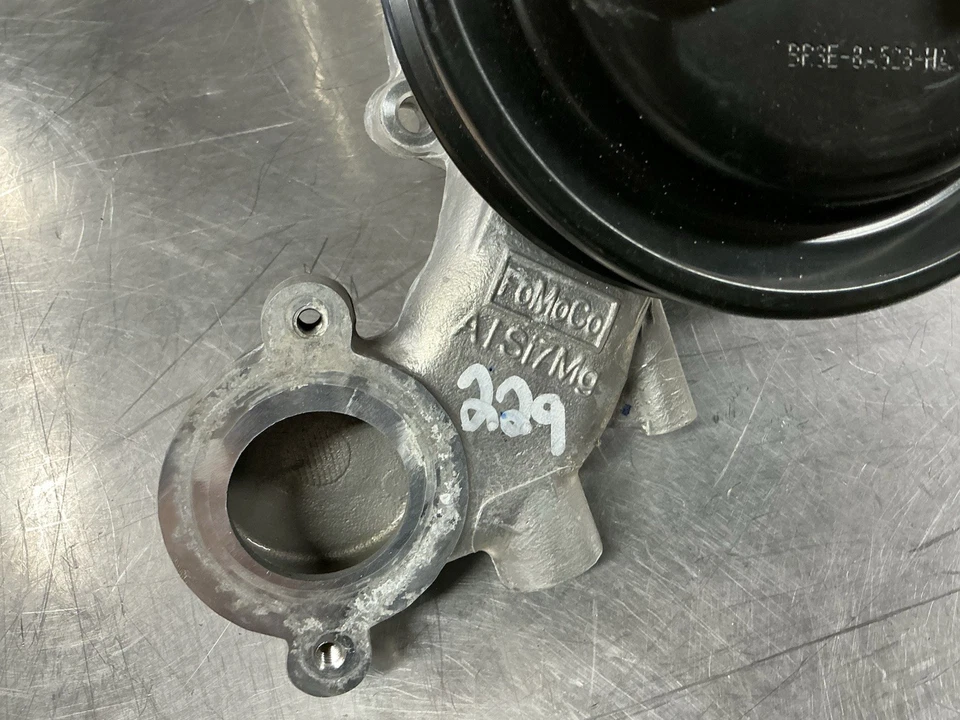 2021-2024 FORD F150 XL 5,0 Л ВОДЯНОЙ НАСОС ОХЛАЖДАЮЩЕЙ ЖИДКОСТИ НА ДВИГАТЕЛЕ СО ШКИВОМ #229 - Изображение 3 из 4