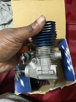 OS MAX  30VG (P) R/C BIG BLOCK MONSTER ENGINE