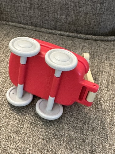 Vintage 1996 Fisher Price Loving Family Dollhouse Red Wagon White Handle - Picture 3 of 4