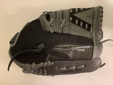 NWOT Franklin Fastpitch Pro Series Softball Glove Gray RHT 22437 / 12"