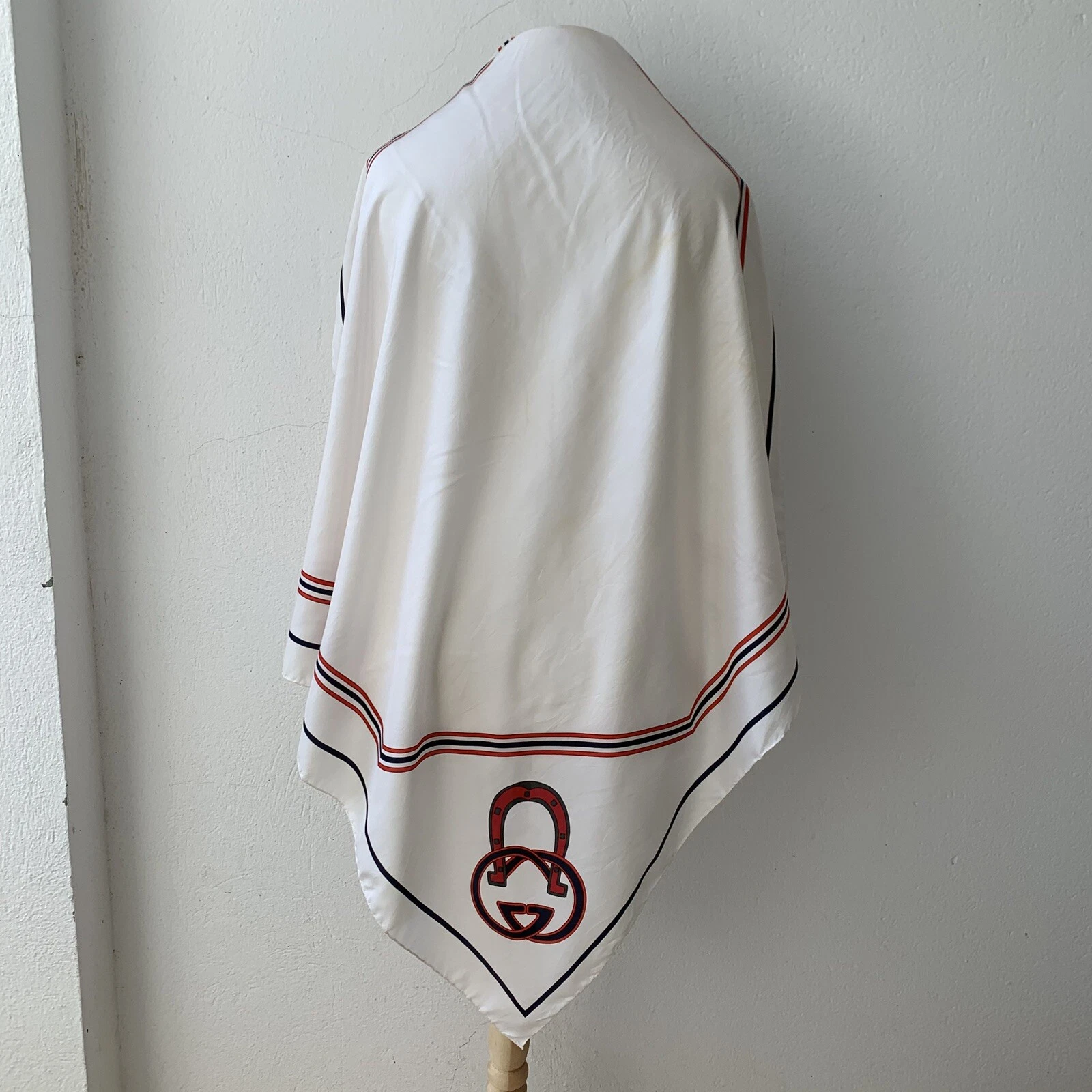 Foulard vintage en soie GUCCI CHECK LOGO BLANC CARRÉ 35/34 en MADE IN ITALY #A31