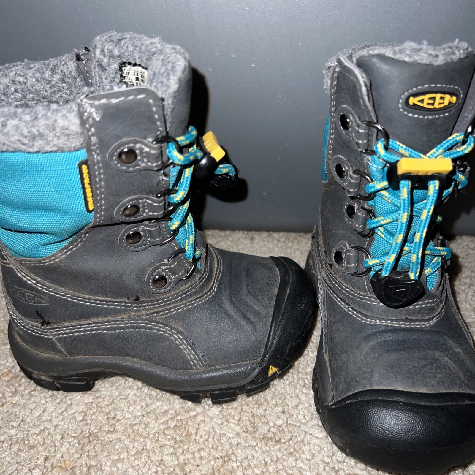 Stivali da neve KEEN bambini taglia 8 impermeabili isolati scarpe outdoor