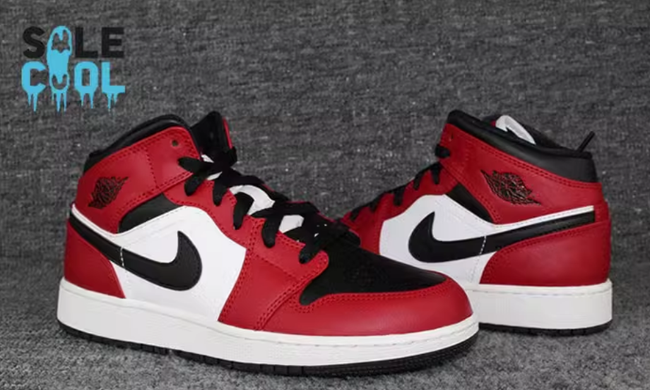 Nike Air Jordan 1 Mid Chicago GS Black Toe Black Red Shoes 554725