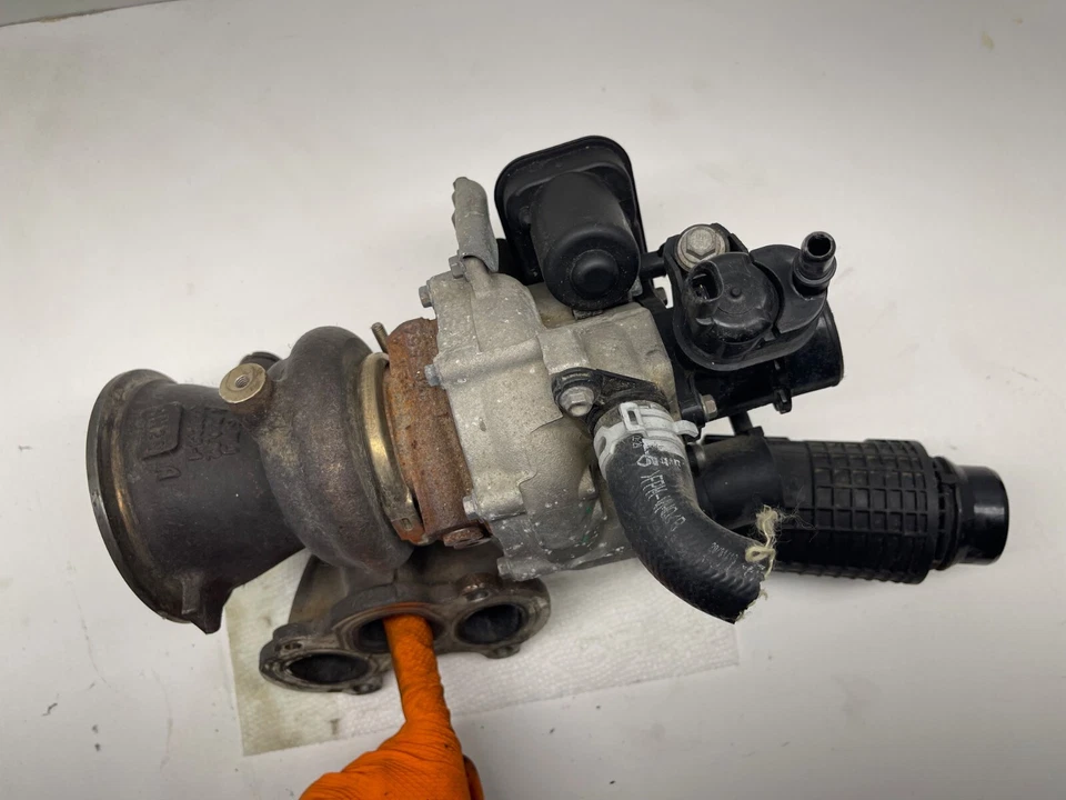 Cadillac XT4 2020 Blazer Acadia 2,0 L turbocompresor 55509125 fabricante de equipos originales Foto 4 de 4