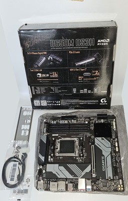 Gigabyte B650M DS3H AMD B650 Mainboard Micro/ATX Sockel AM5