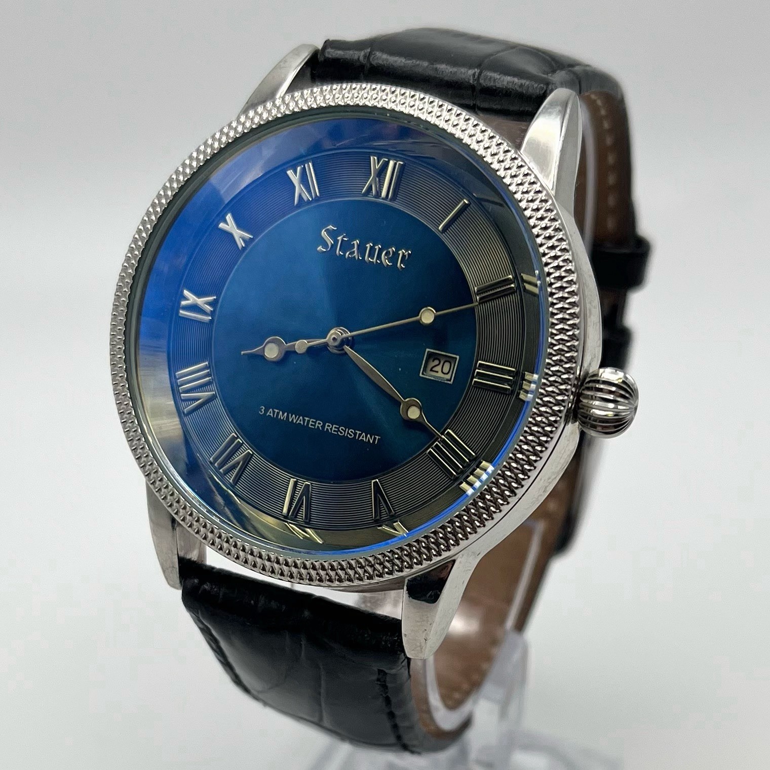 Stauer 28997  Quartz Date Function Blue Sunburst … - image 1