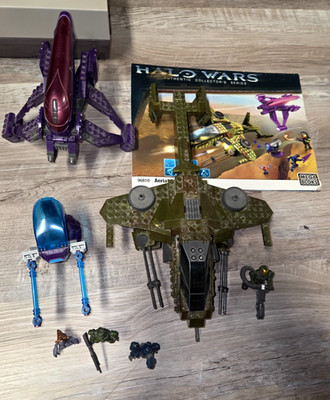Mega Bloks Halo Wars Aerial Ambush 96810 Set with Manual - MISSING 4 PIECES