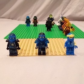 LEGO Minifigure Ninjago Lot 26 Pcs Pythor Garamadon Sensi Wu