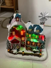 Enchanted Forest Christmas Village Red Barn 9.2" LED Multicolor Musical NIB