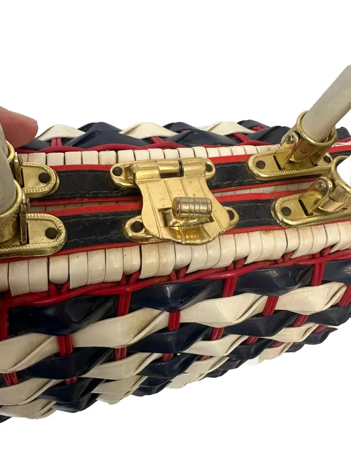 罕见复古香港红色白色蓝色编织柳条钱包塑料1950年代-1960年代 — 第 4/4 张图片