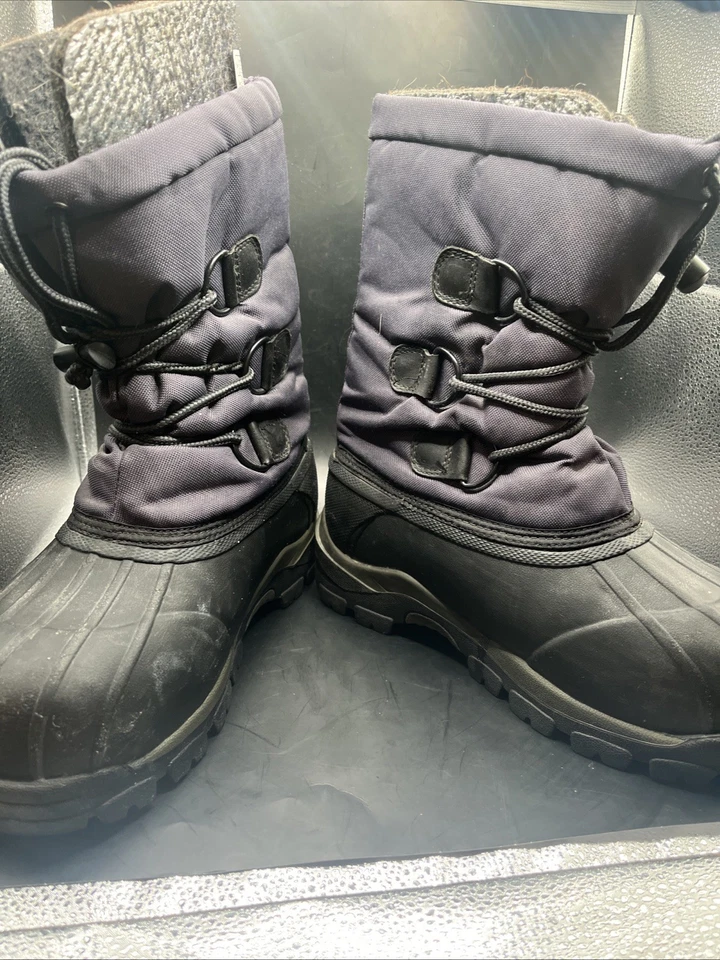 Bota de nieve LL Bean Bigelow negra aislada para clima frío con cordones talla 5 Foto 4 de 4