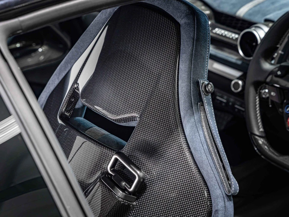 2023 Ferrari 812 Competizione 6.5 V12 F1 DCT Euro 6 (s/s) 2dr COUPE Petrol Autom - Image 2 of 4