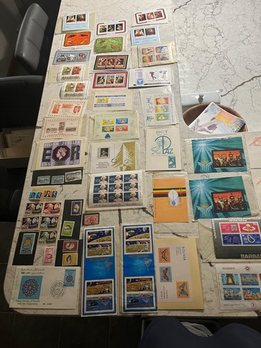 Stamps Worldwide Collection Lot. Moon Landing, Christmas, Canada Authors, FDC +