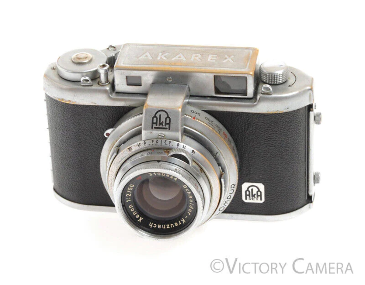 Akarex III Chrome 35mm Rangefinder w/ 50mm f2 Schneider Xenon Lens