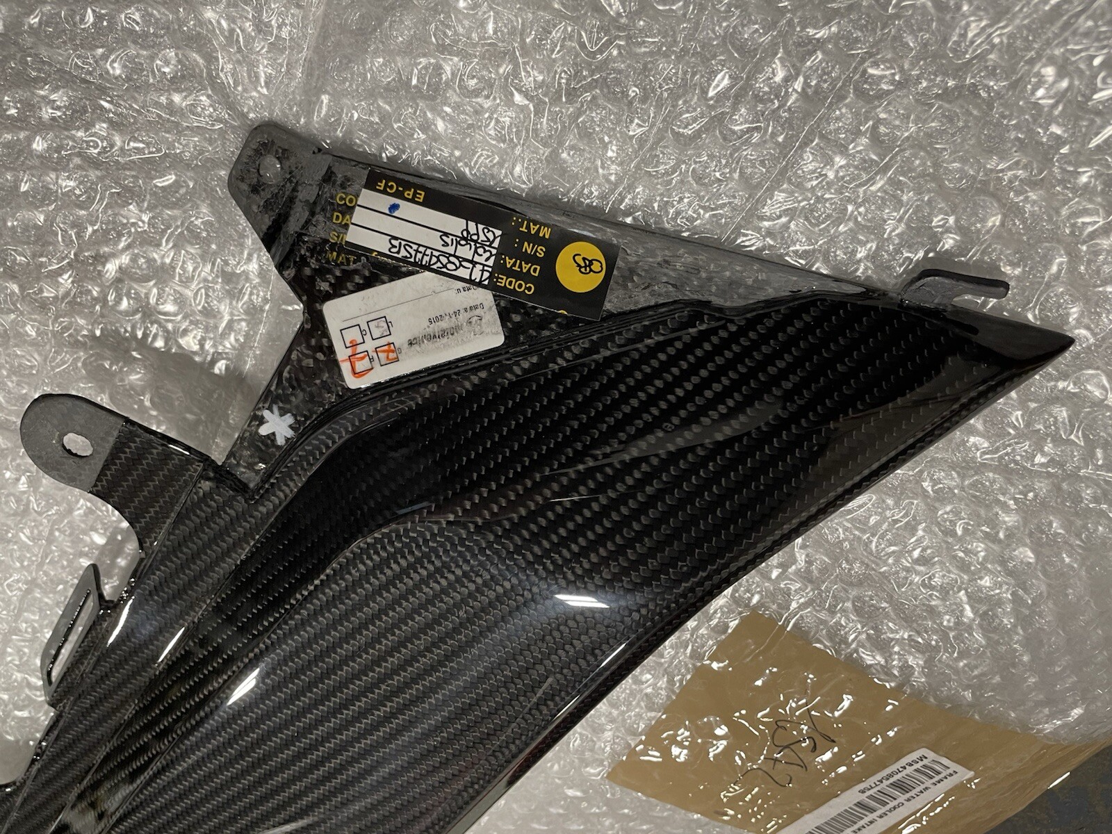 NEW OEM Genuine Carbon Side Fender Air Vents Lamborghini 12-17 Aventador LP700-4
