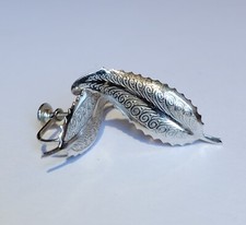 Mid Century Beau Sterling Silver Decorative Leaf Vintage Screw Back Earrings