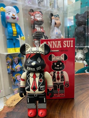 Medicom 400% Bearbrick ~ Anna Sui Be@rbrick Red & Beige Medicom 400% Bearbrick ~ Anna Sui Be@rbrick Red & Beige