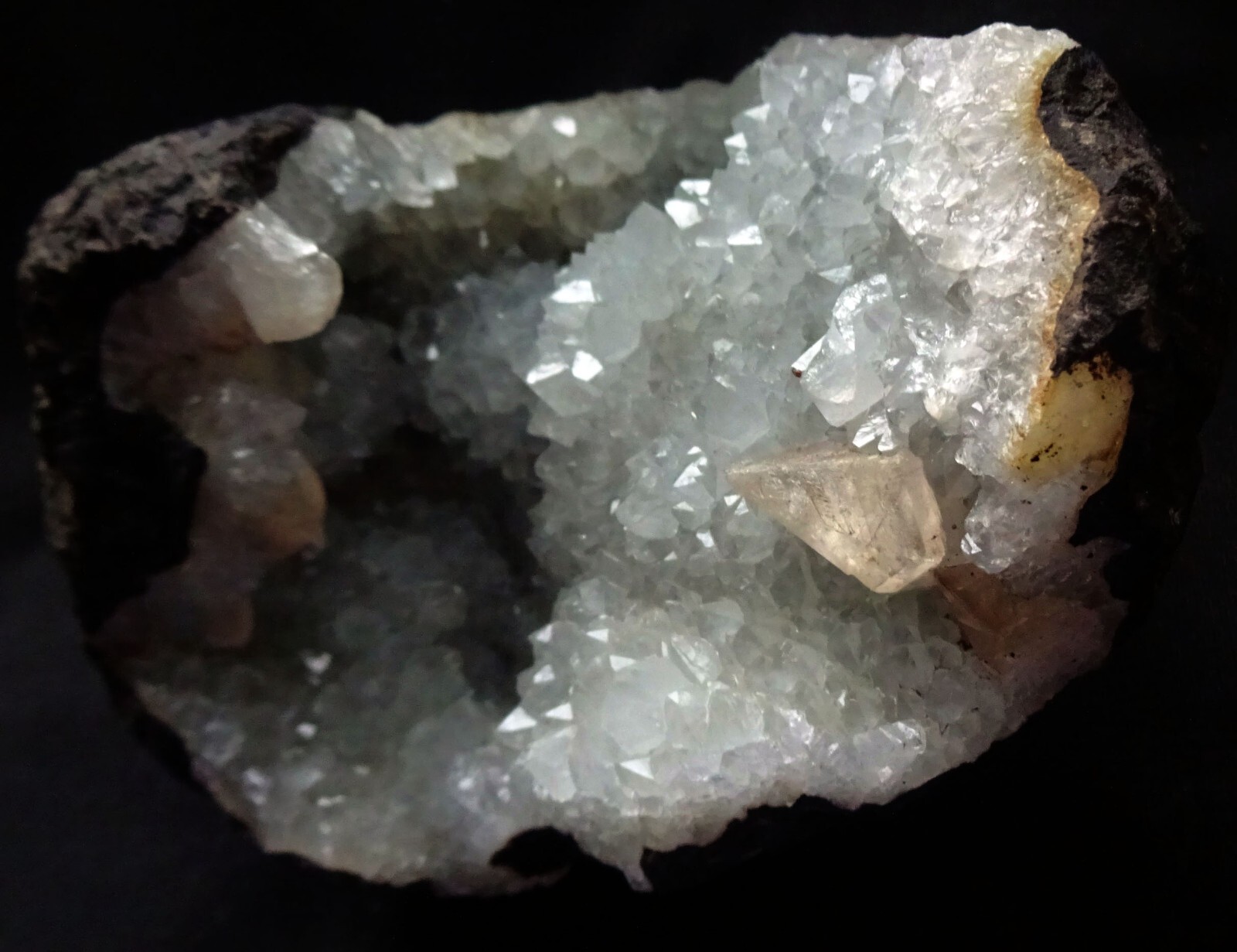 Stunning calcite crystals with fluorite balls in quartz geode matrix minerals-6