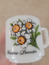 Vintage Brockway Grudzień Narcyk Urodziny Kwiat Szkło mleczne Kubek Filiżanka do kawy
