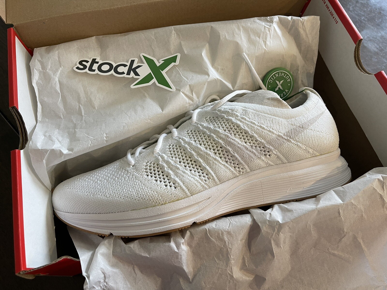 nike flyknit white gum