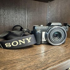 Sony Cyber-shot DSC-H3 Digital Camera 8.1 Megapixels Excellent Condition