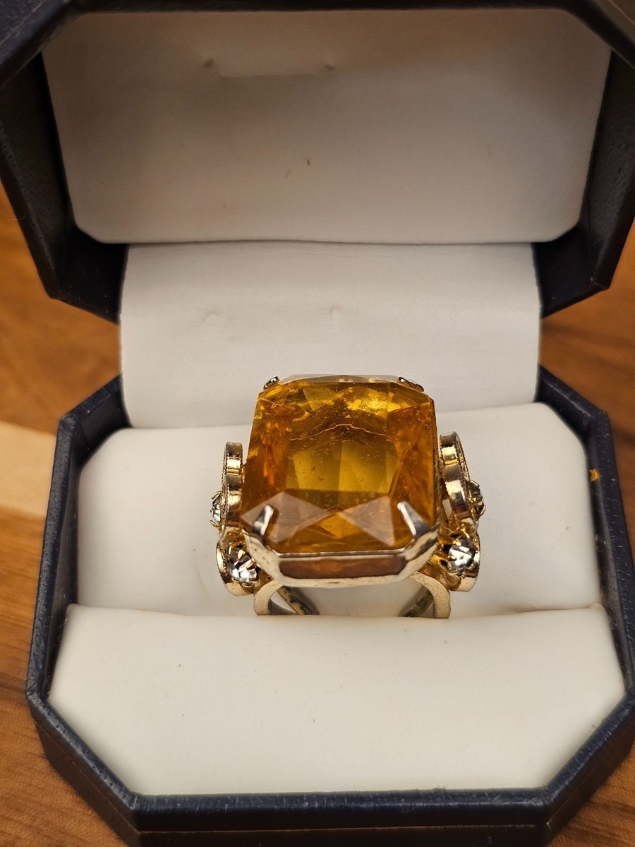 Beautiful Gold Toned and Crystal Split Shank Ring