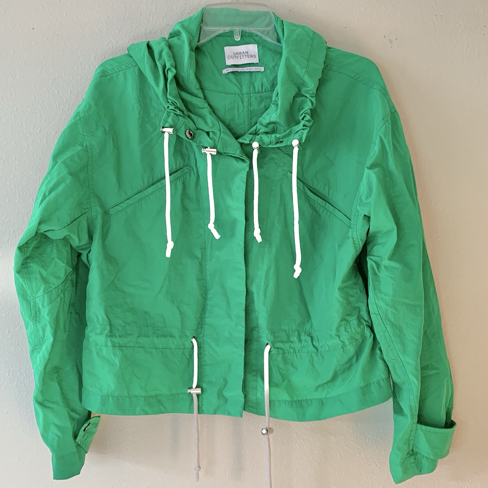 Urban Outfitters Women’s Green Full Zip Hooded Cropped Drawstring Windbreaker S