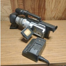 Sony DCR-VX2000 Digital Handycam Camcorder MiniDV Tested as is