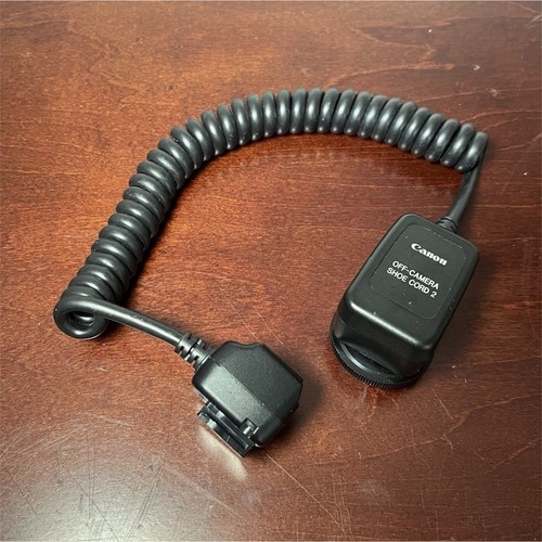 Canon Off-Camera Shoe Cord 2 OC-E3 Digital TTL Hot Shoe Extension Sync Cord